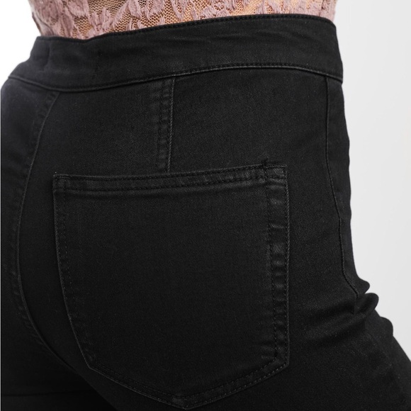 WE THE FREE PEOPLE Youthquake Flare Stretch Cropped Jean Black Sz 26 Frayed Hem - Picture 6 of 11